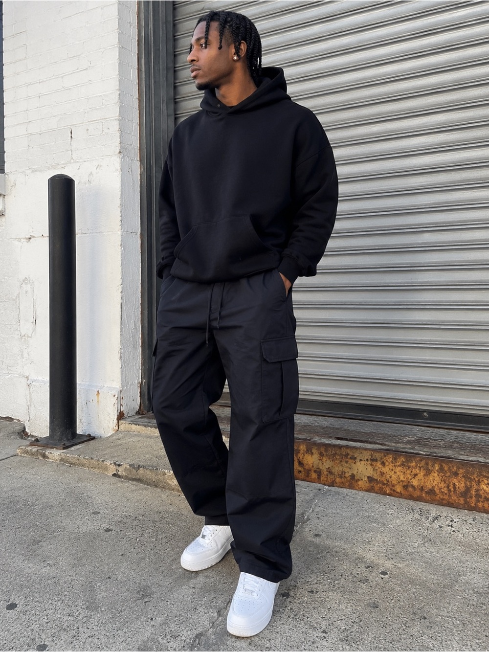 Black Men's Cargo Pants with Relaxed Fit
